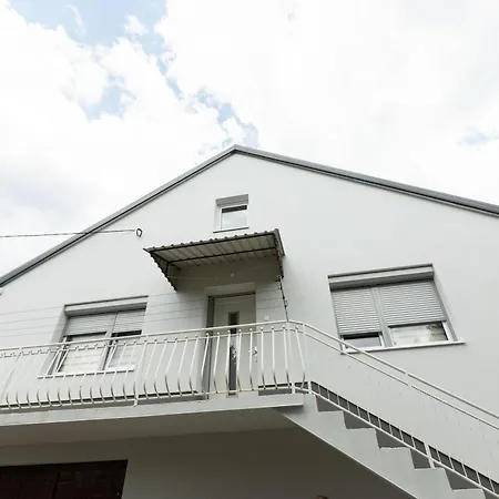 Neks 16 Apartamento Livno